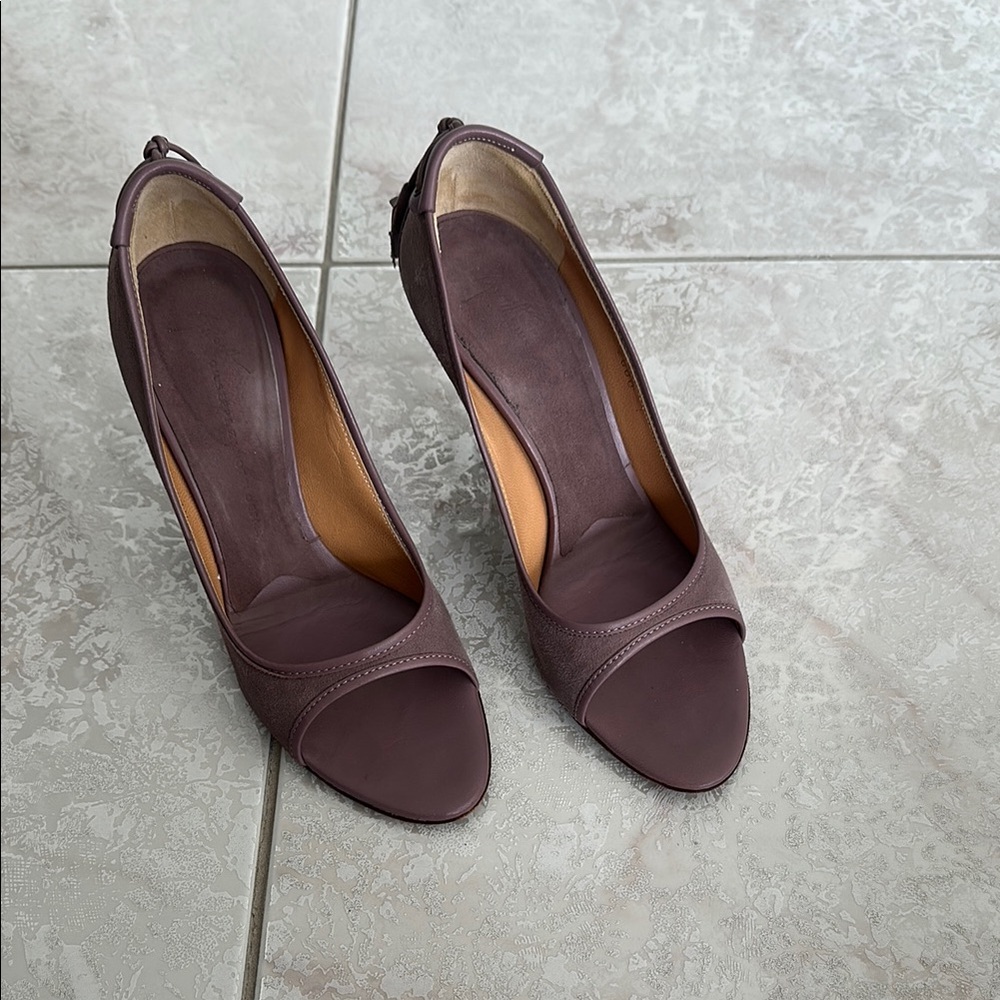 VINTAGE Giuseppe Zanotti Open Toe Pumps